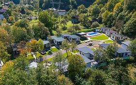 Identic Resort